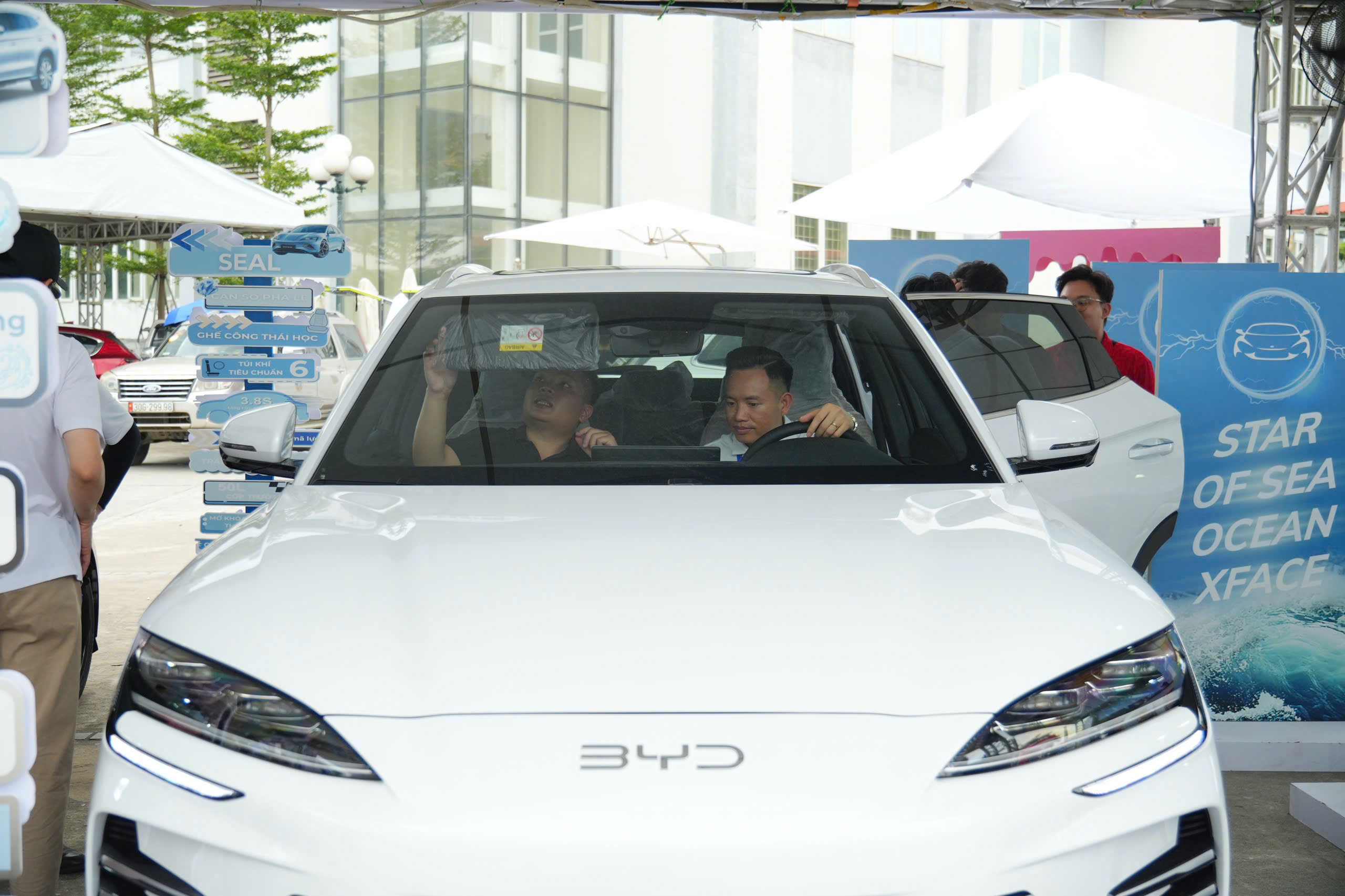 gen h z6750368216155 84cbf95e2a7c2b7816b6a59d439b4f36