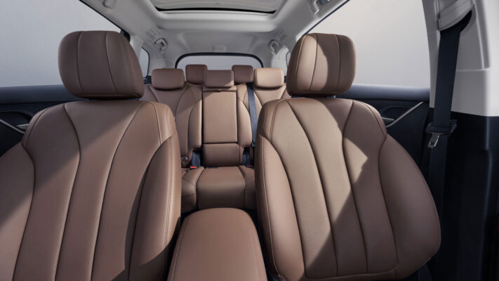 Nội thất: Rộng rãi và tiện nghi