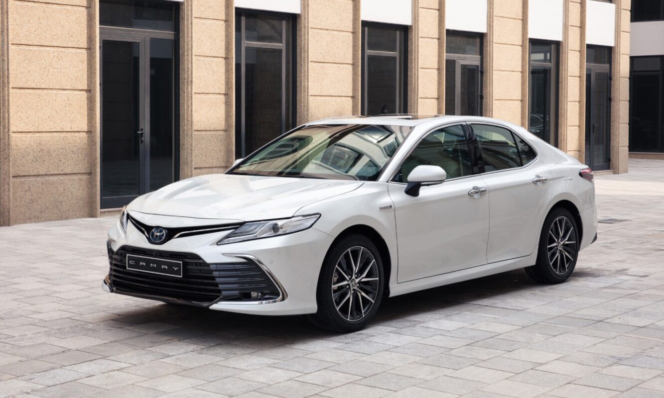 xe hybrid dạng HEV (Hybrid Electric Vehicle) không yêu cầu sạc điện từ nguồn ngoài. xe hybrid dạng HEV (Hybrid Electric Vehicle) không yêu cầu sạc điện từ nguồn ngoài.
