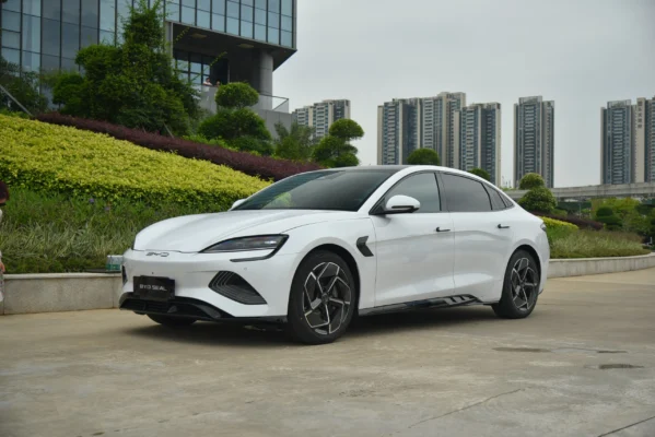 Khám phá giá xe BYD Seal – Sedan điện hiệu suất cao, giá mềm